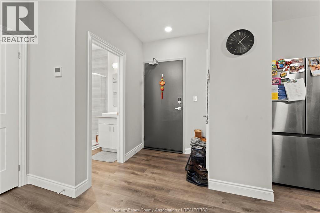 1900 6th Concession Road #312, LaSalle — photograph 3