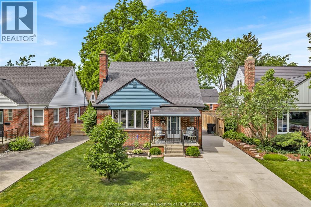 Single Family — 2283 Gladstone Avenue, Windsor, Ontario