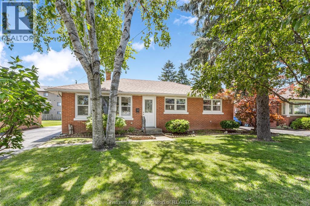 Single Family — 24 Galbraith Street, Chatham, Ontario
