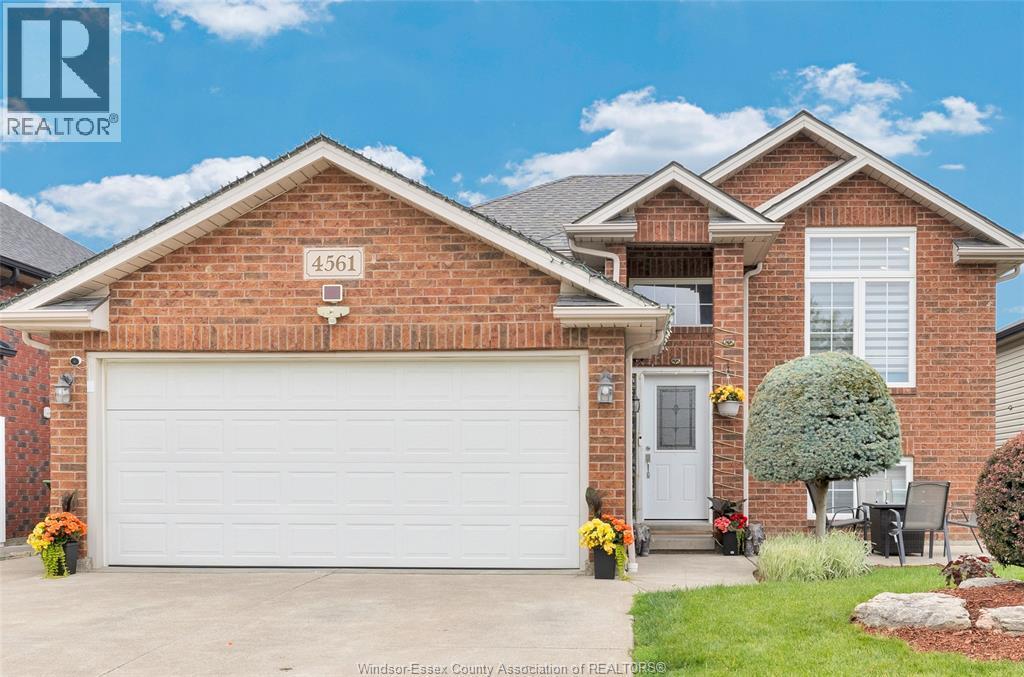 Single Family — 4561 Fontana Avenue, Windsor, Ontario