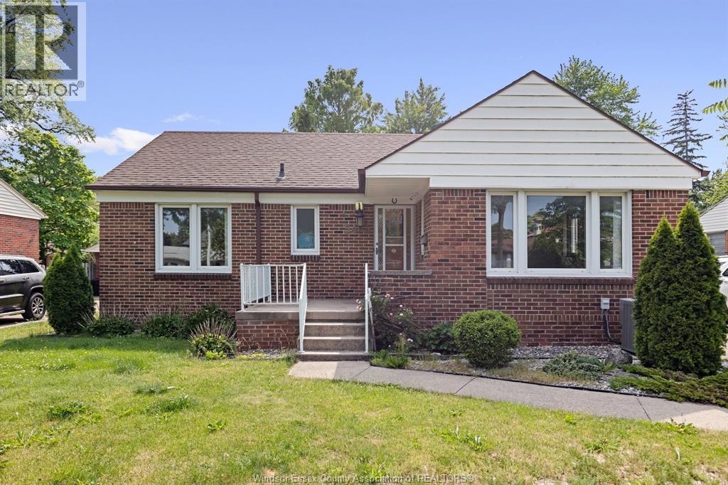 Single Family — 3455 Dougall, Windsor, Ontario