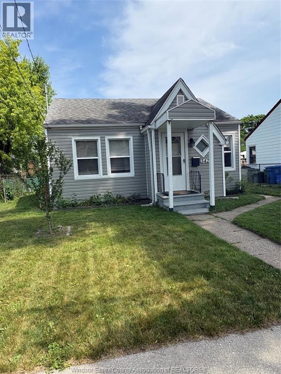 3425 Harris, Windsor — photograph 2