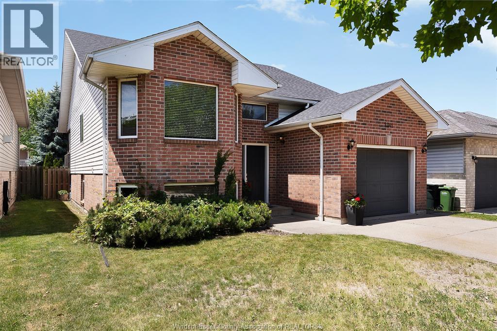Single Family — 2341 Radcliff, Windsor, Ontario