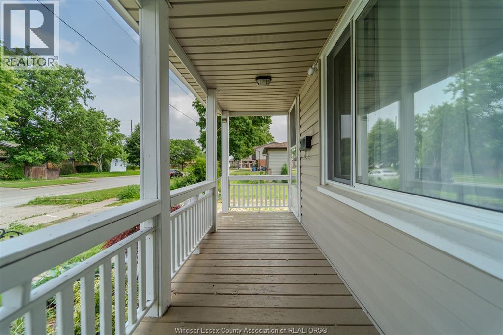 2647 George, Windsor — photograph 2