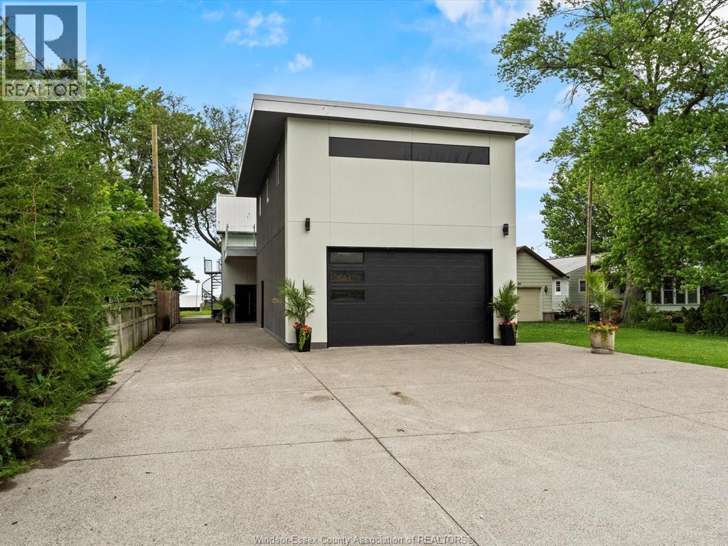 Single Family — 1674 Caille Avenue, Lakeshore, Ontario