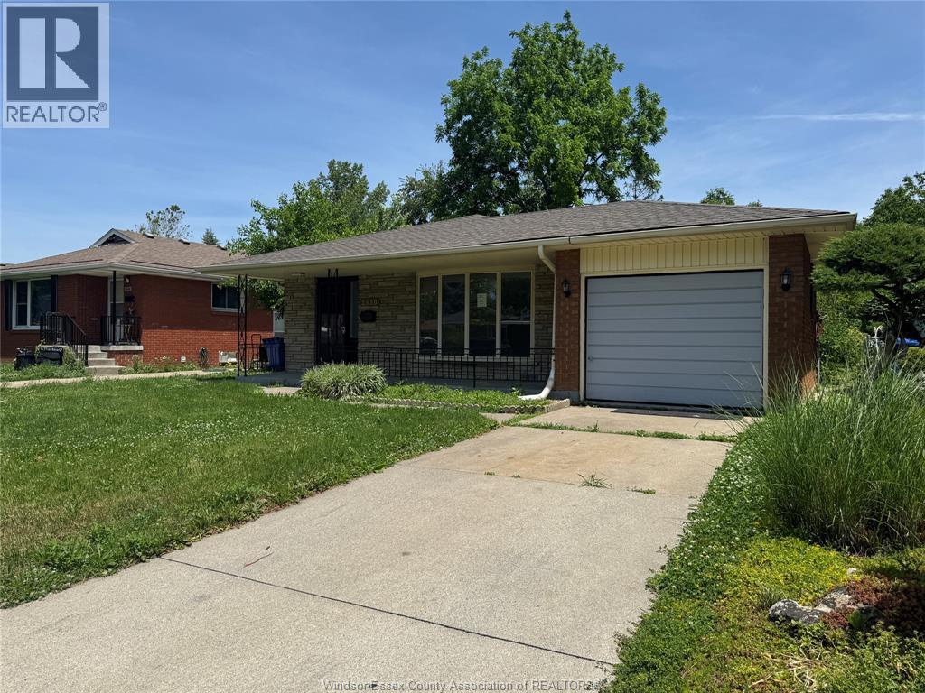 Single Family — 2650 Rivard Avenue, Windsor, Ontario