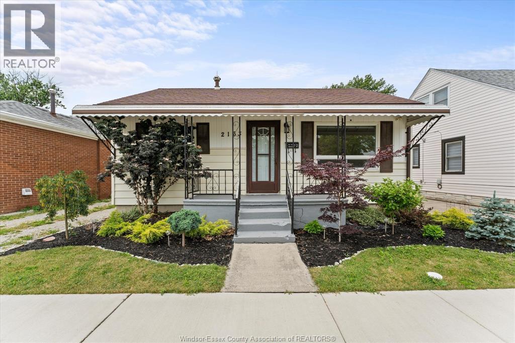 Single Family — 2163 Wellesley Avenue, Windsor, Ontario