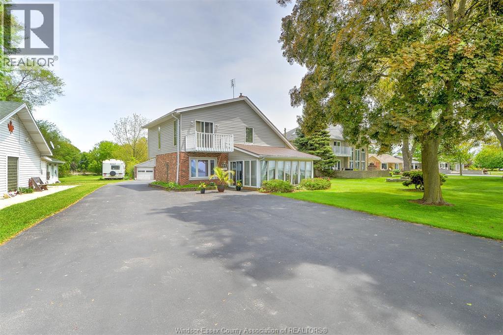 2-bedroom Single Family at 1047 Front Road, Amherstburg — photograph 2