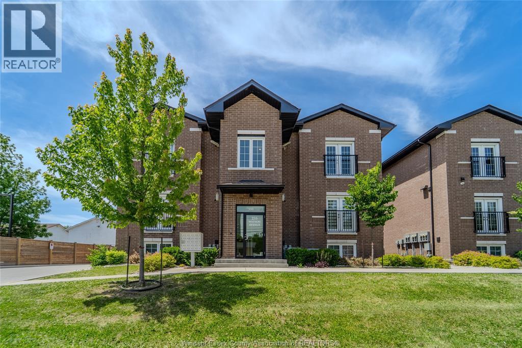 233 Watson Avenue #101, Windsor — primary photograph