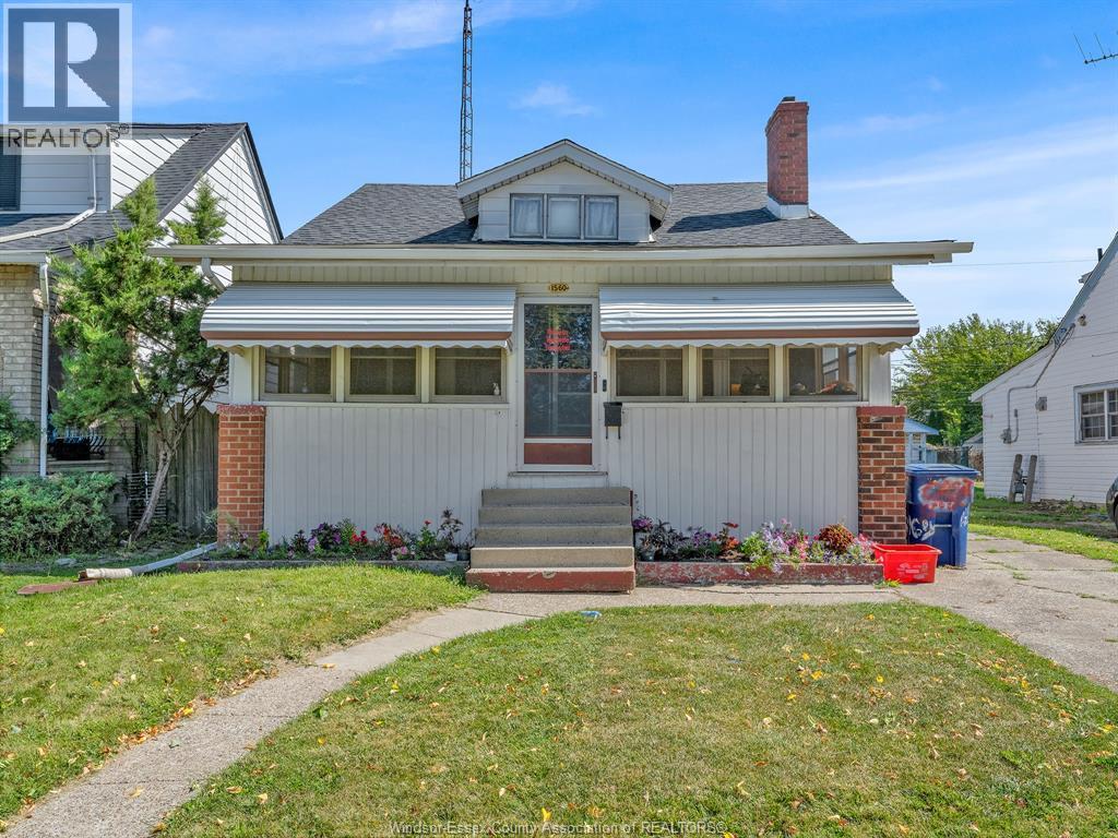 1560 Janette Avenue, Windsor — photograph 2