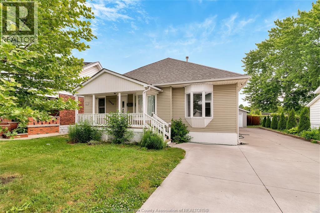 Single Family — 1628 Moy Avenue, Windsor, Ontario
