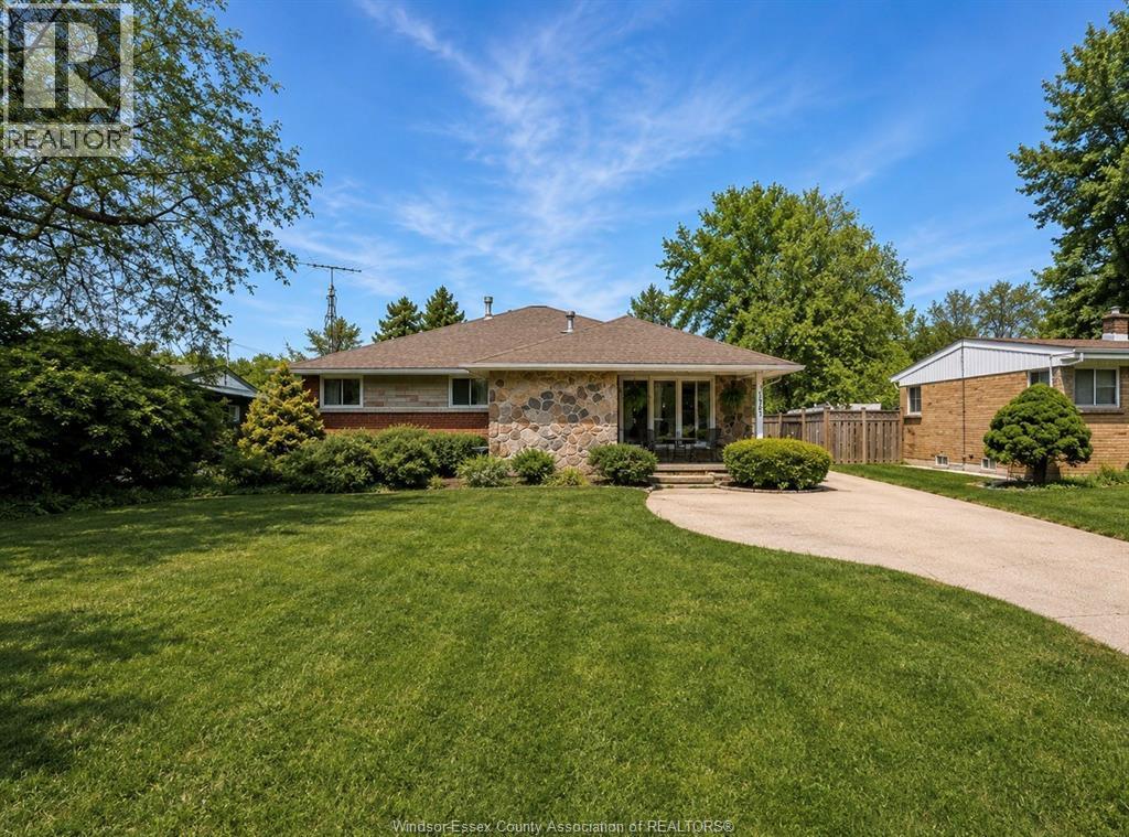Single Family — 3740 Dominion, Windsor, Ontario