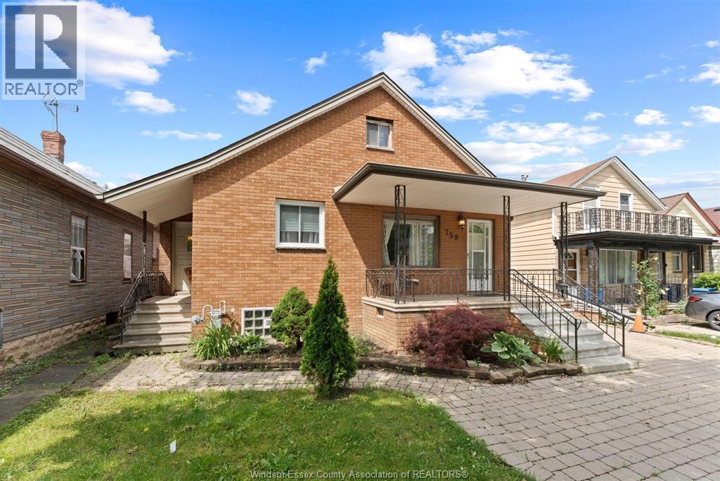 759 Glengarry Avenue, Windsor — photograph 3