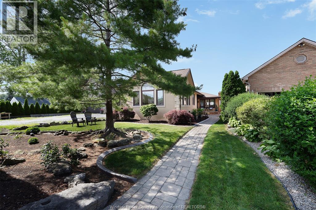 12862 Riverside, Tecumseh — primary photograph
