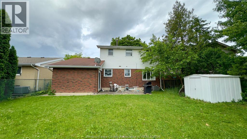 9966 Asgard, Windsor — photograph 2