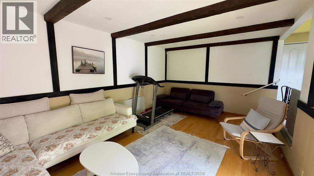 9966 Asgard, Windsor — photograph 3