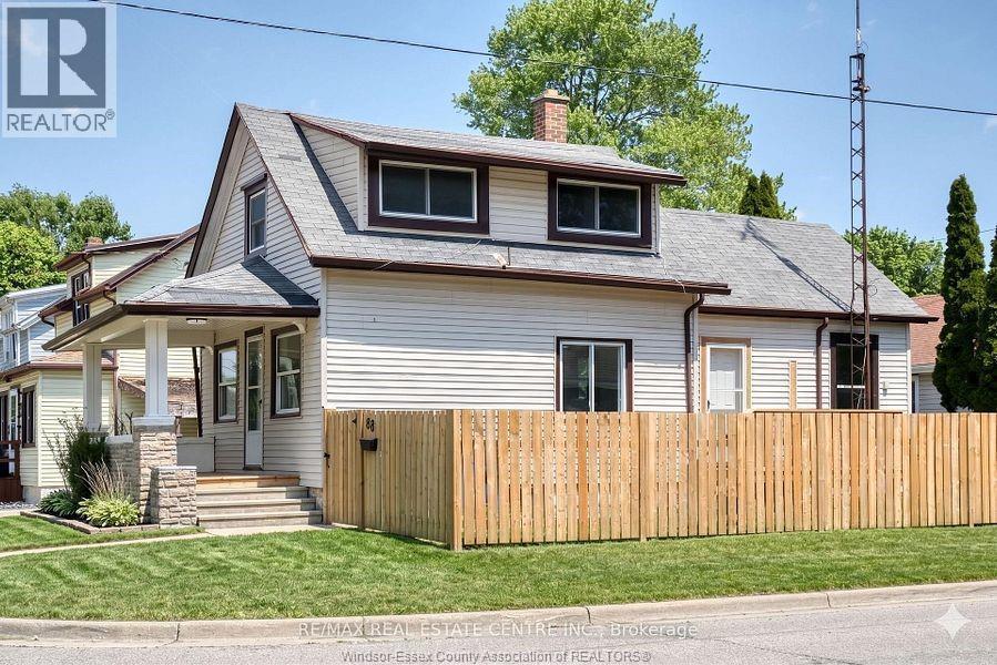 88 Lorne, Chatham — photograph 2