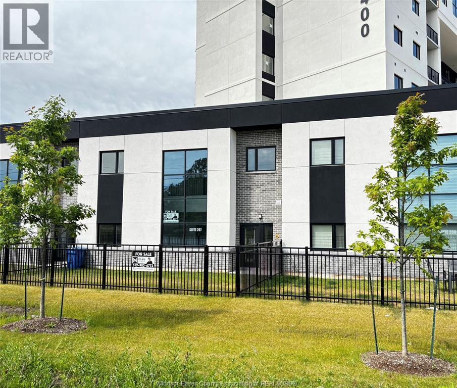 4400 Laurier Parkway #207, LaSalle — primary photograph