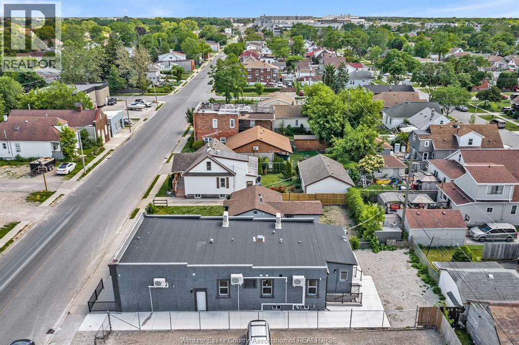 1657-59 Drouillard Road, Windsor — photograph 3