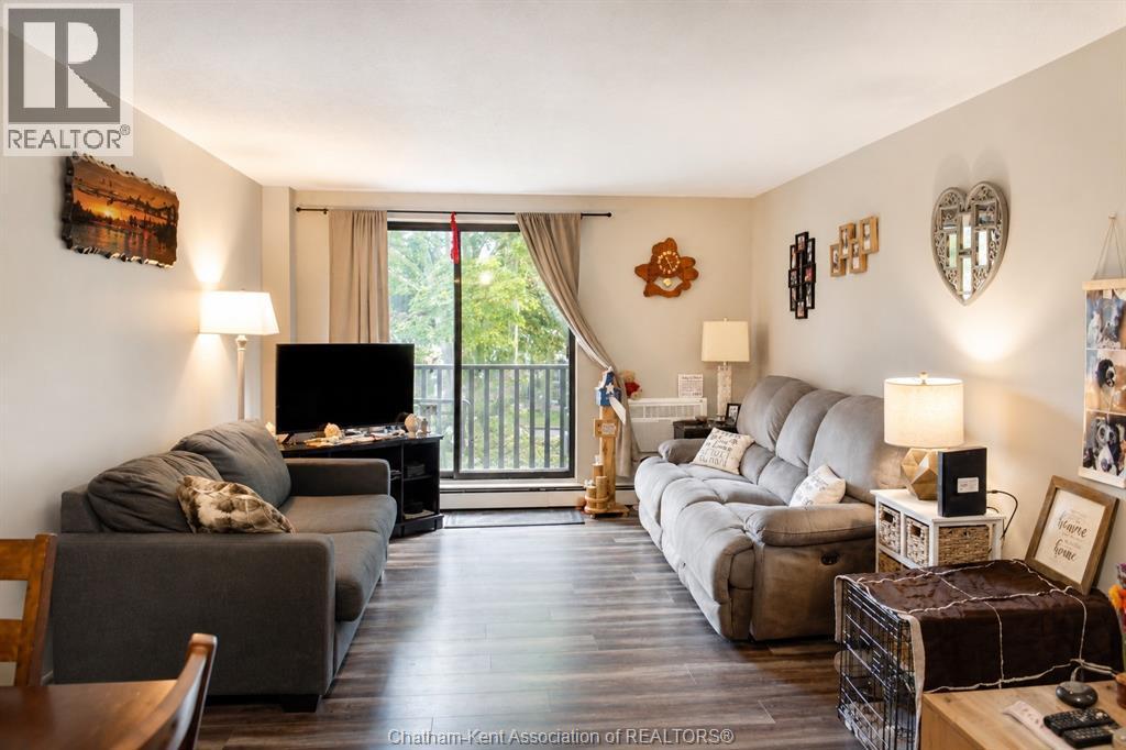 Single Family — 225 Campus Parkway, Chatham, Ontario