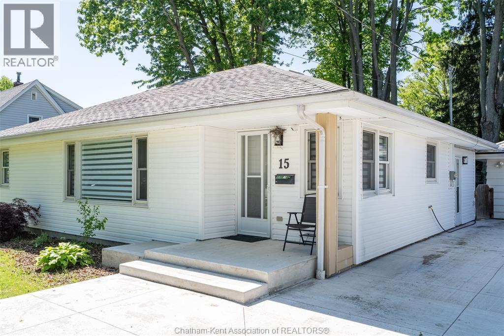 15 O'brien Drive, Chatham — photograph 2