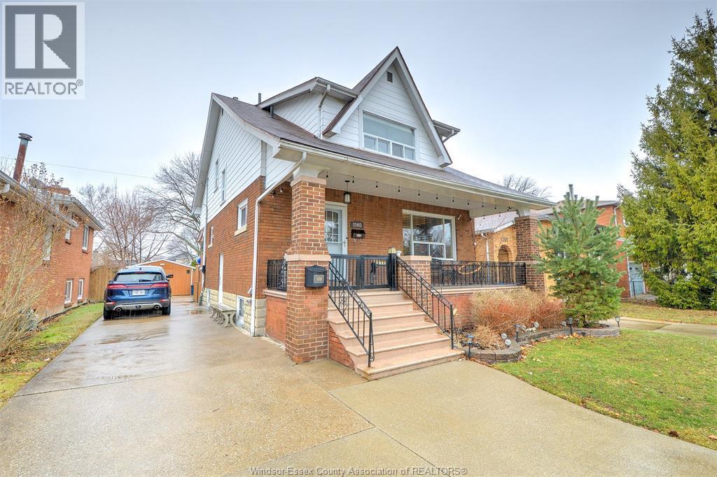 1585 Alexis Road, Windsor — photograph 3