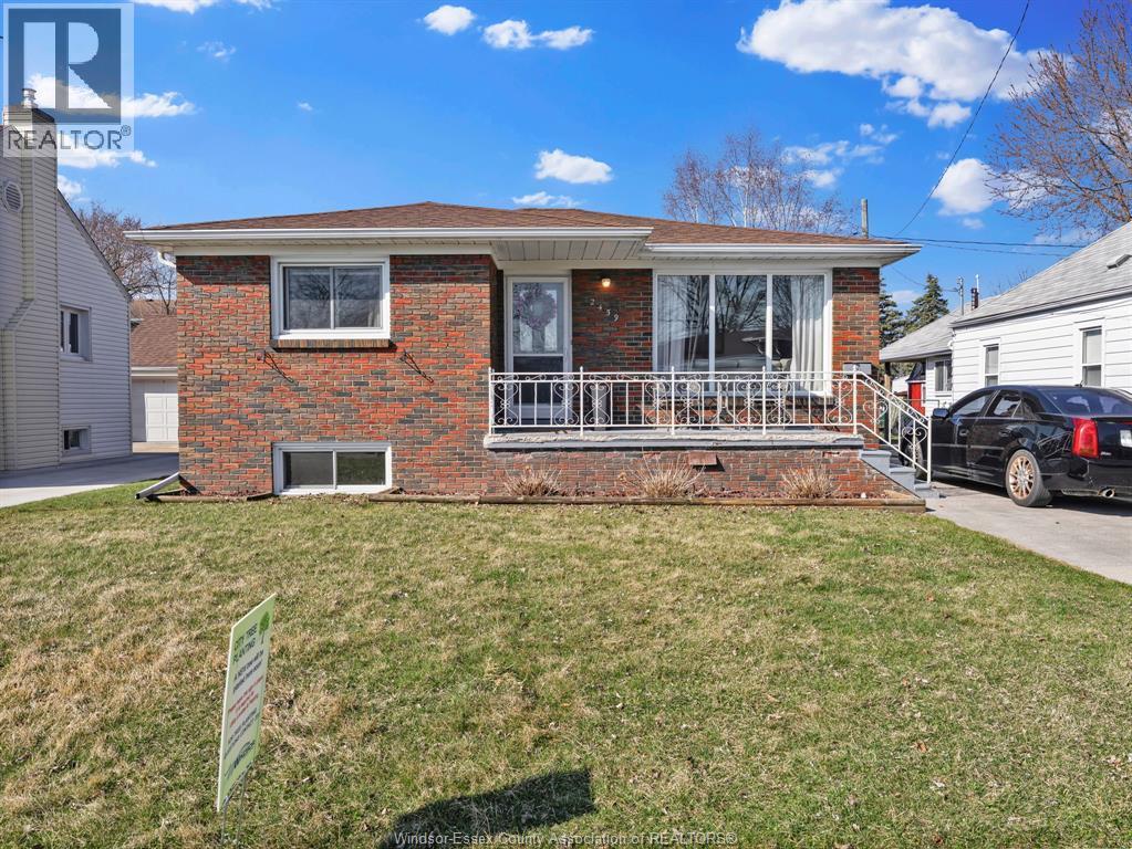 Single Family — 2459 Francois Road, Windsor, Ontario