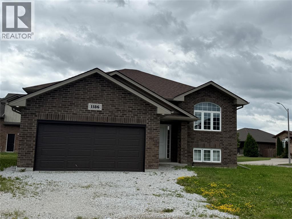 Single Family — 1186 Aspen Ridge Crescent, Lakeshore, Ontario
