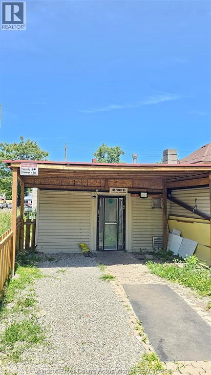 Industrial — 1457 University Avenue, Windsor, Ontario