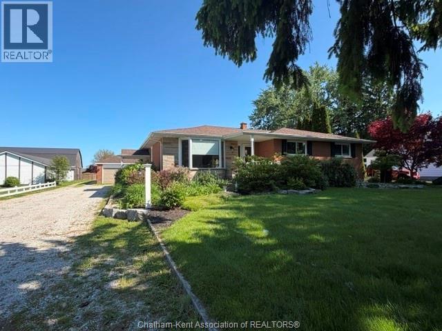 Single Family — 424 Gregory Drive, Chatham Township, Ontario