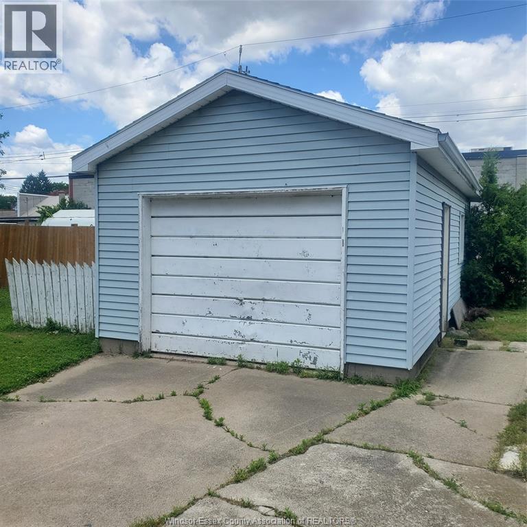 3-bedroom Single Family at 36 Pearl Street, Kingsville — photograph 3