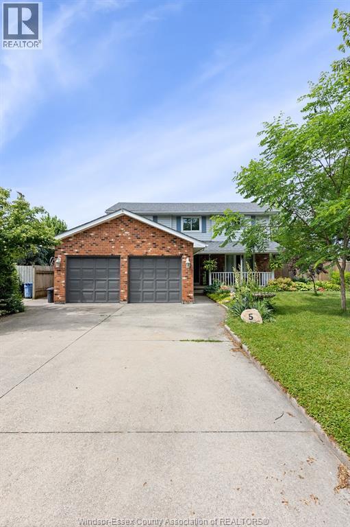 5 Atlantic Court, Amherstburg — photograph 2