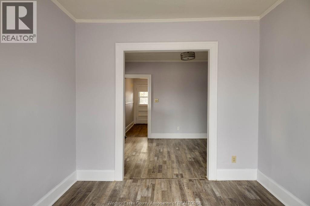 485 Louis Avenue, Windsor — photograph 3