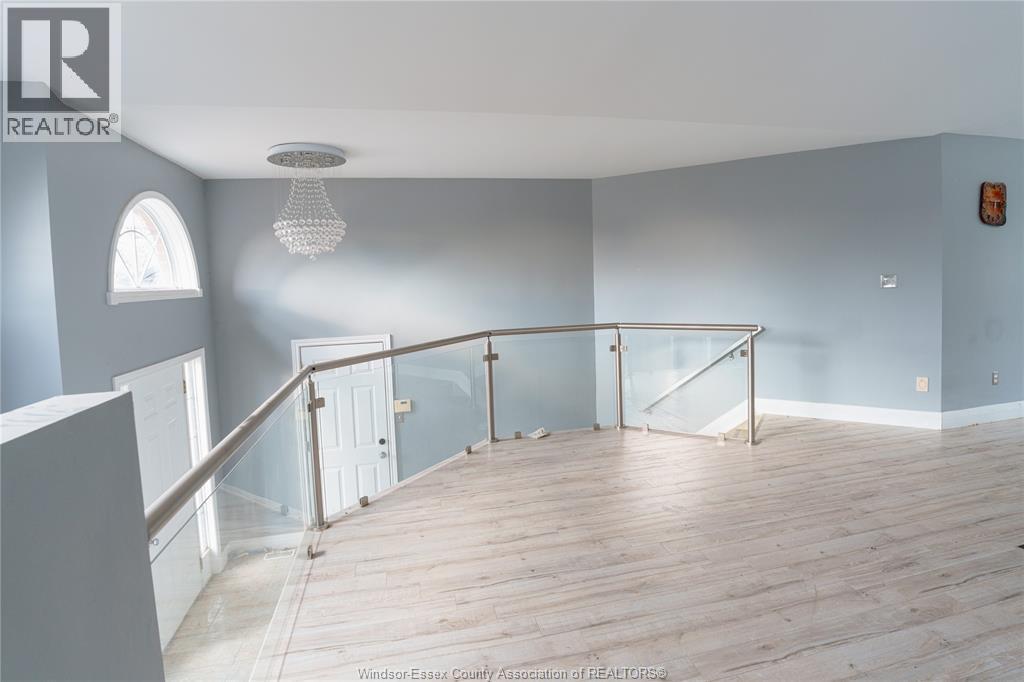 409 Rene Drive, LaSalle — photograph 3
