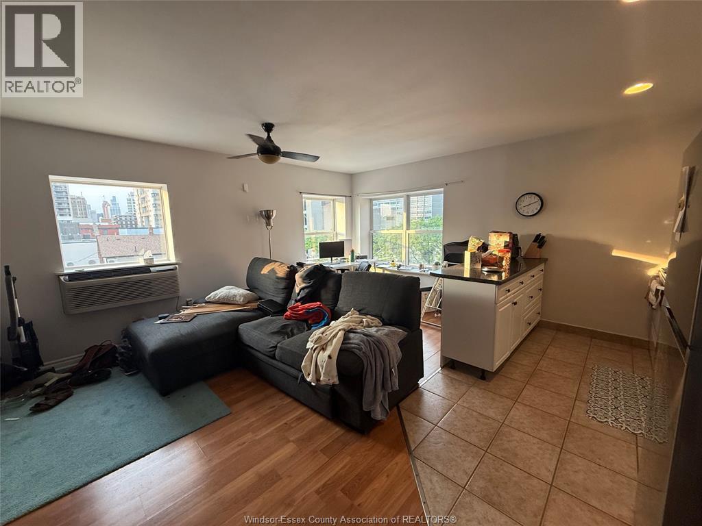 511 Pelissier #309, Windsor — primary photograph
