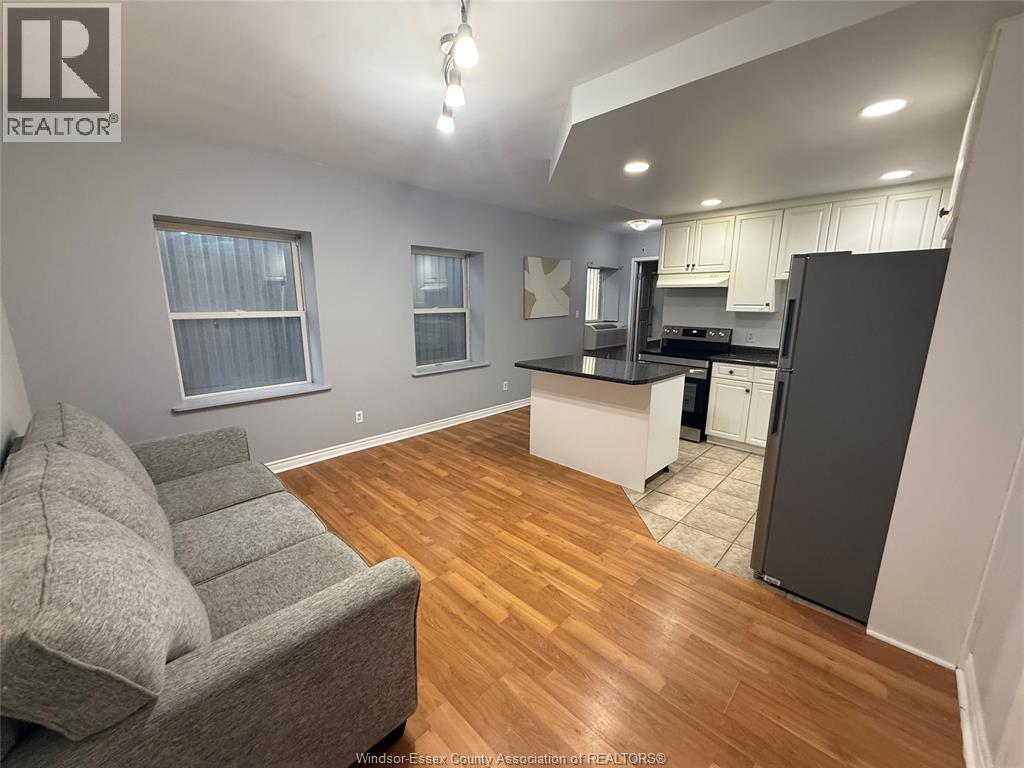 511 Pelissier Street #302, Windsor — photograph 2