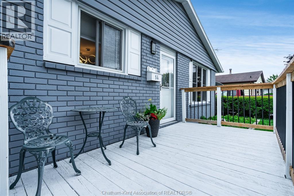 14 Greenbriar Trail, Wallaceburg — primary photograph