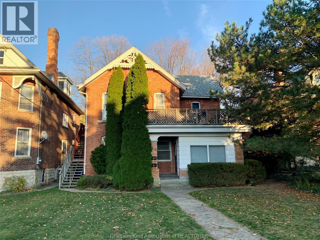 Multi-family at 135 William Street, Chatham — photograph 2
