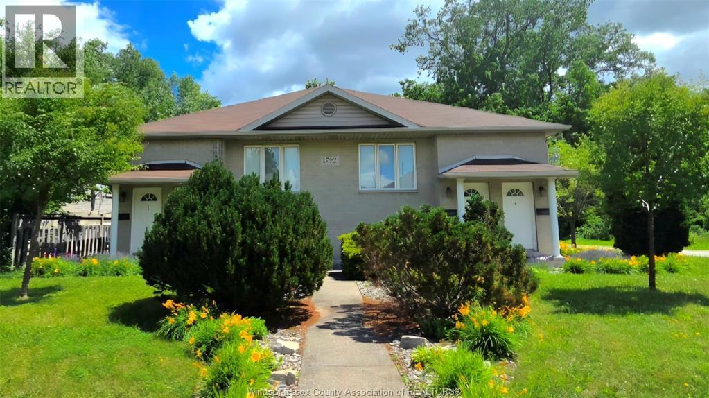 2-bedroom Single Family at 1792 Northway #1, Windsor — primary photograph