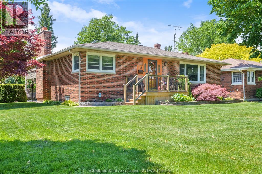 Single Family — 18 Woodland Avenue, Chatham, Ontario