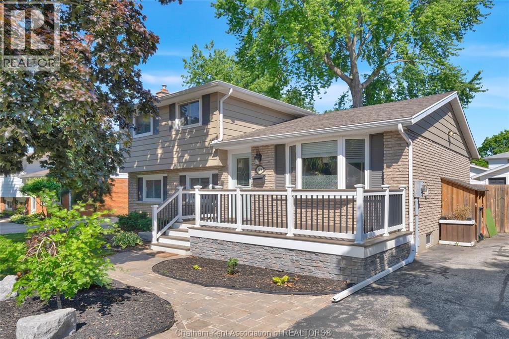 4-bedroom Single Family at 138 Vanier Drive, Chatham — primary photograph