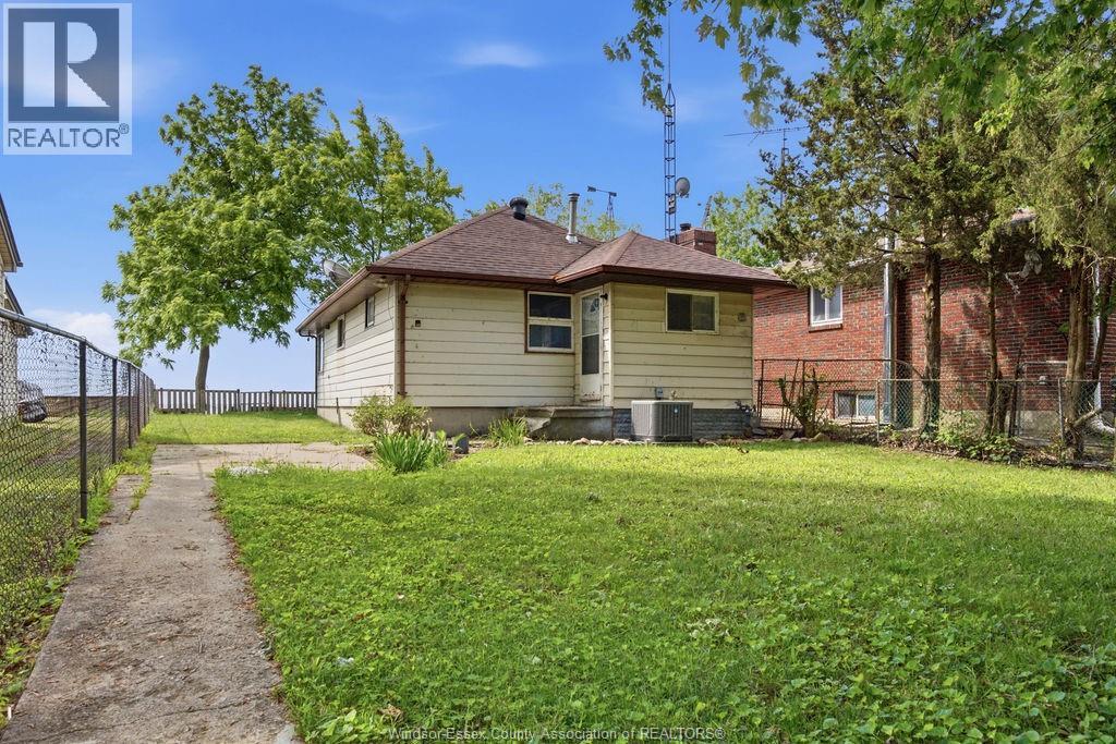Single Family — 1437 Heritage Road, Kingsville, Ontario