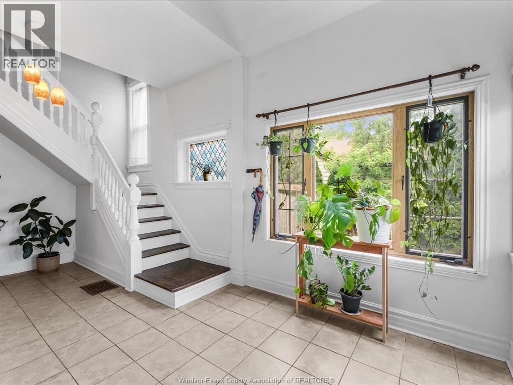 1287 Goyeau, Windsor — photograph 2