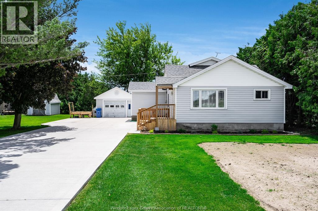 Single Family — 918 Mersea Road 6, Leamington, Ontario