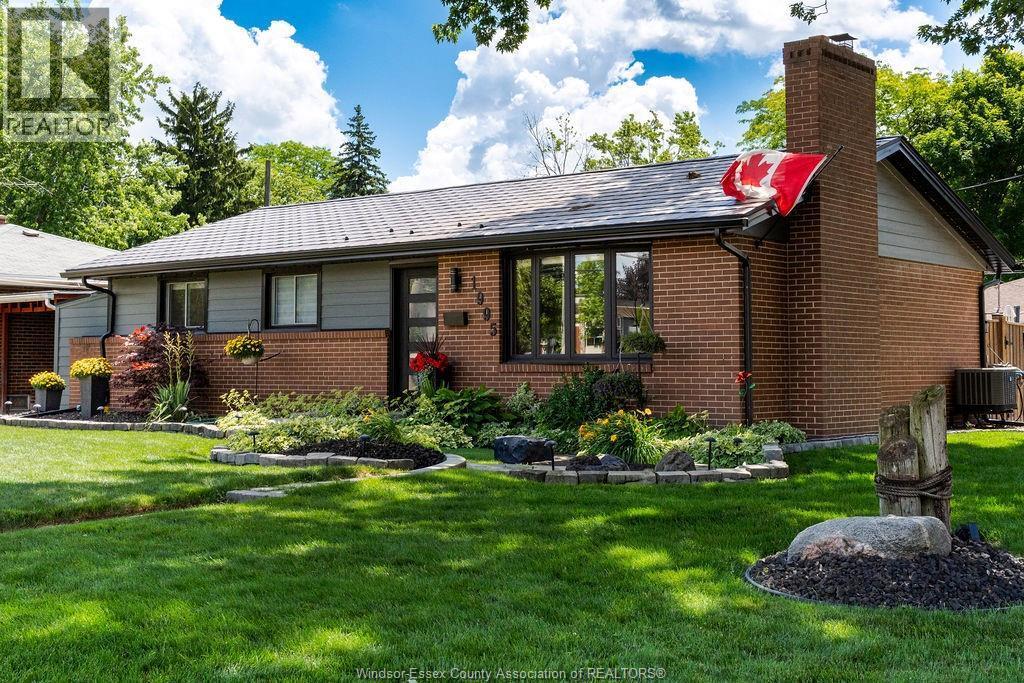 Single Family — 1995 Labelle, Windsor, Ontario