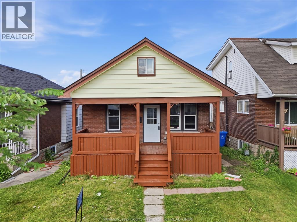 Single Family — 1030 Oak Street, Windsor, Ontario