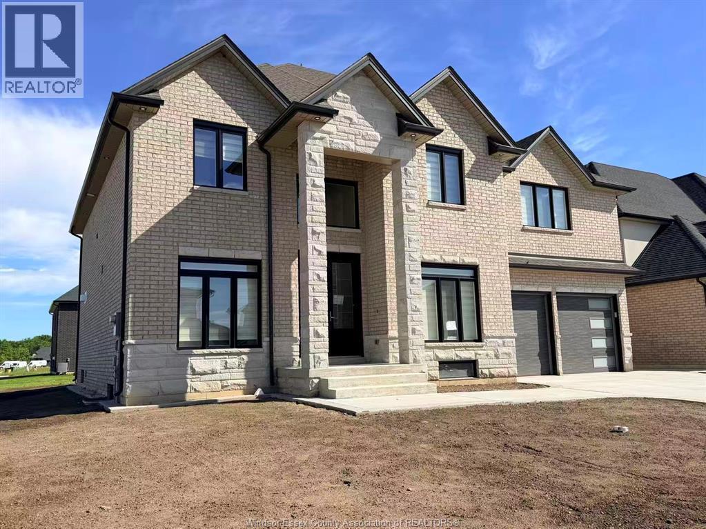 570 Orchard Crescent, Windsor — photograph 2