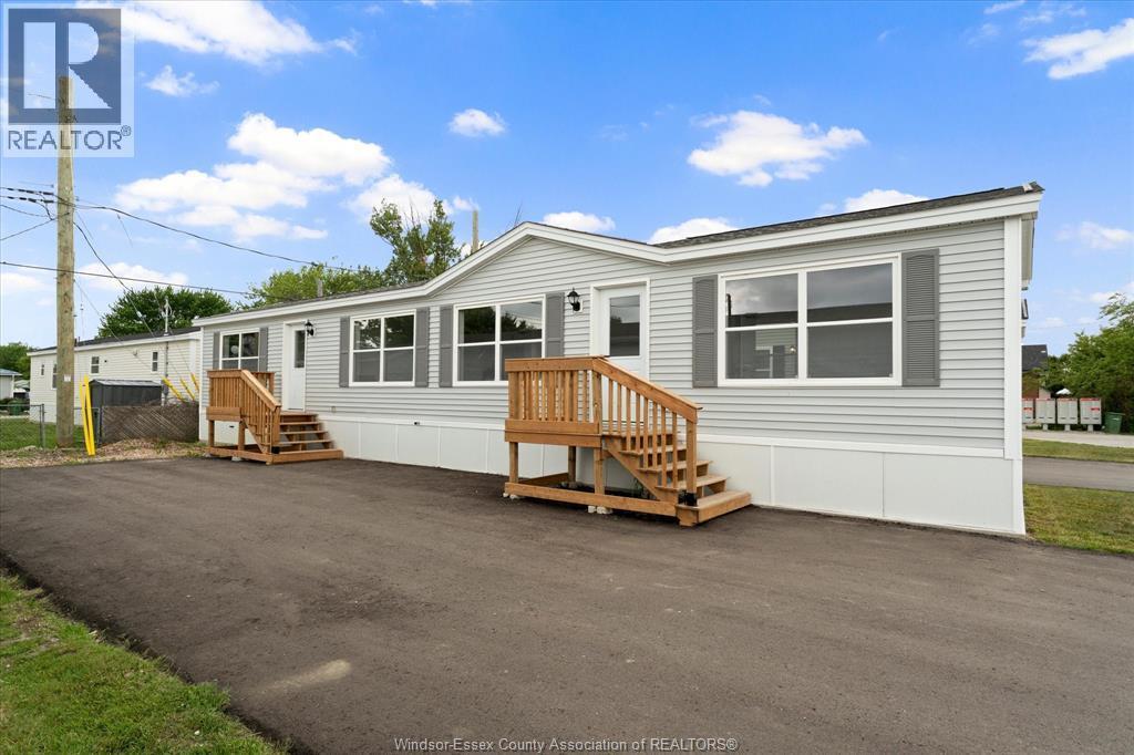 Single Family — 2 Linda, Lakeshore, Ontario