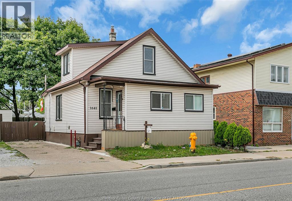 Single Family — 1641 Drouillard, Windsor, Ontario