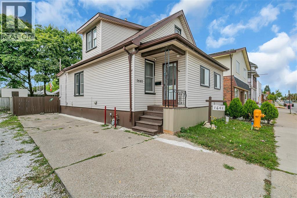 1641 Drouillard, Windsor — photograph 2
